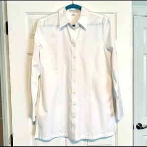 NWT No-Iron Embroidered Crisp White Tunic